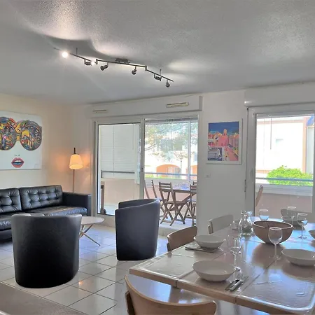 Climatisé Avec Piscine, Terrasse Et Parking - 6 Couchages, Près De La - Fr-1-251-451 Appartamento Le Lavandou