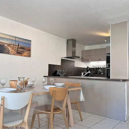 Climatisé Avec Piscine, Terrasse Et Parking - 6 Couchages, Près De La - Fr-1-251-451 Le Lavandou