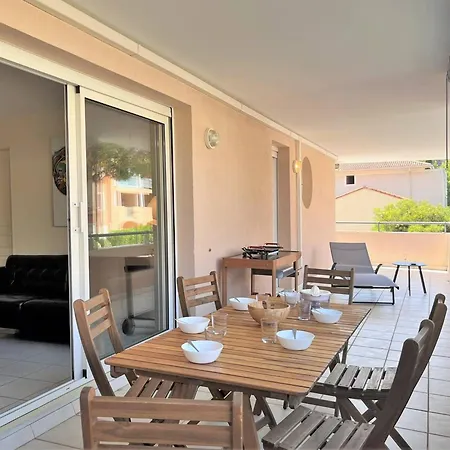 Appartement Climatisé Avec Piscine, Terrasse Et Parking - 6 Couchages, Près De La - Fr-1-251-451