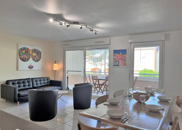 Climatise Avec Piscine, Terrasse Et Parking - 6 Couchages, Pres De La - Fr-1-251-451 Lejlighed Le Lavandou