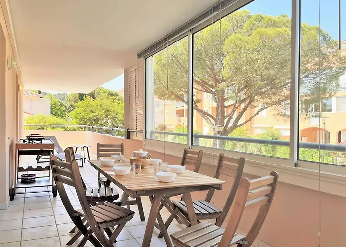 Climatise Avec Piscine, Terrasse Et Parking - 6 Couchages, Pres De La - Fr-1-251-451 Apartament